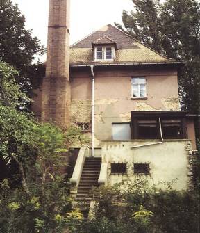 "Rotes Haus" | Zweifamilienhaus - Sanierung + Umbau (Bild 2/3)